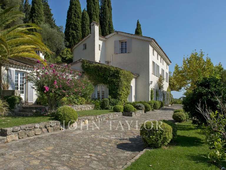 Maison Grasse - 10 chambres - 521m²