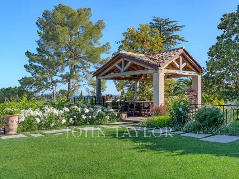 Maison Grasse - 9 chambres - 551m²