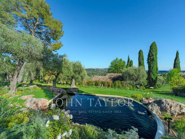 Maison Grasse - 9 chambres - 551m²