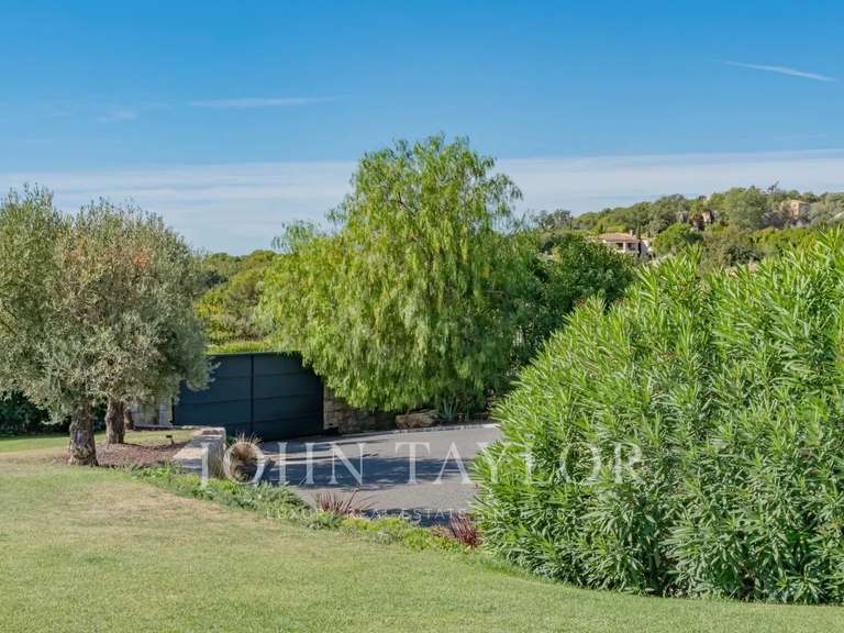 Maison Roquefort-les-Pins - 6 chambres - 488m²