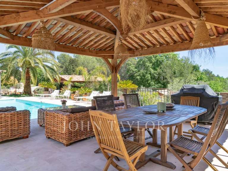 Maison Le Rouret - 6 chambres - 260m²