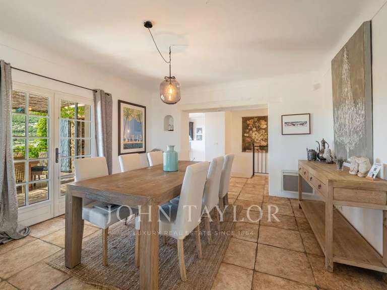 Maison Châteauneuf-Grasse - 4 chambres - 280m²