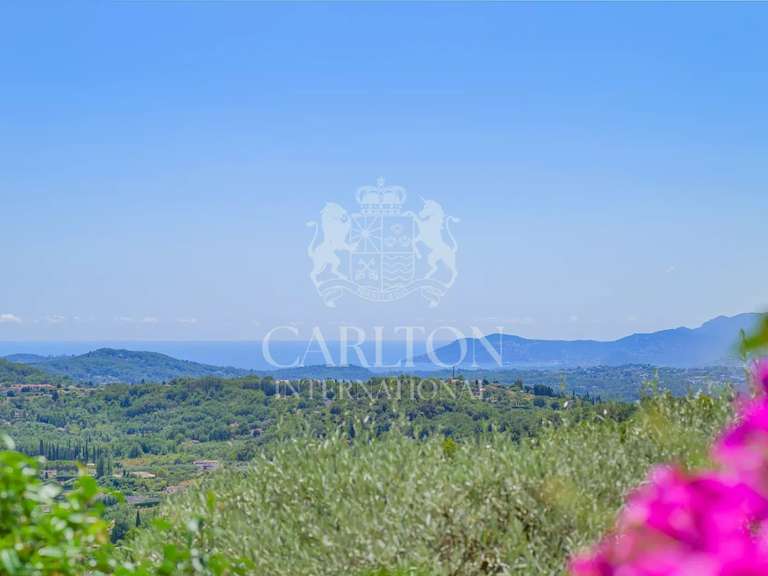 Maison Châteauneuf-Grasse - 4 chambres - 175m²