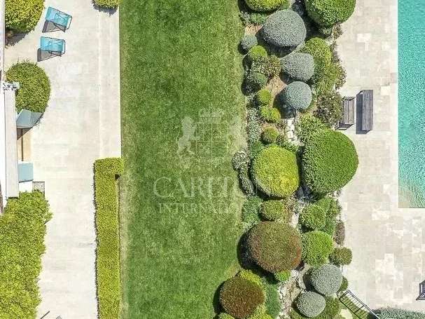 Maison Châteauneuf-Grasse - 5 chambres - 380m²