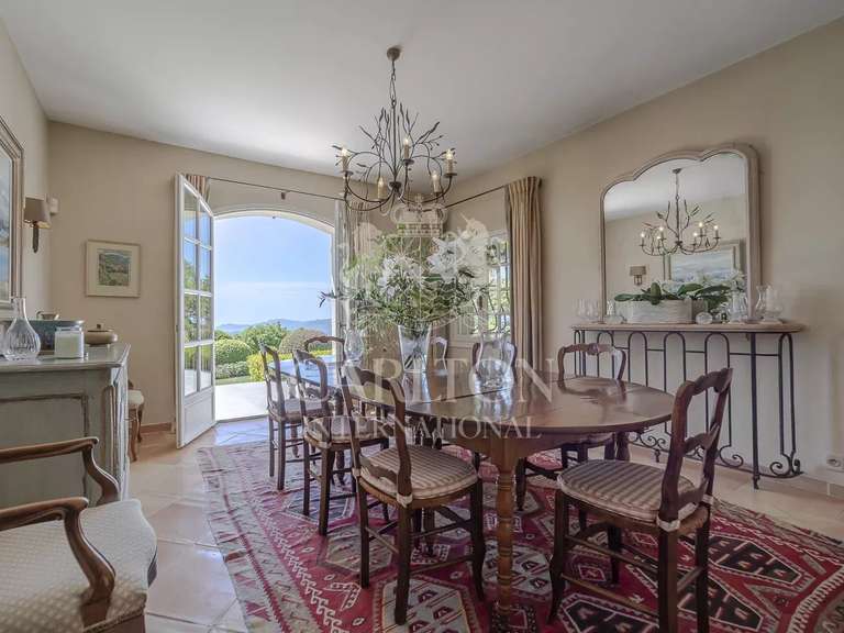 Maison Châteauneuf-Grasse - 5 chambres - 380m²