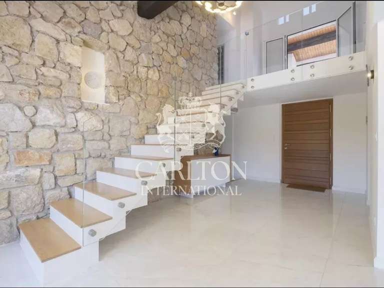 Maison Biot - 6 chambres - 331m²
