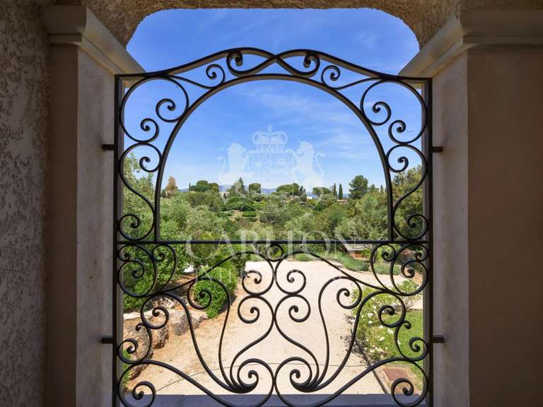 Maison Biot - 4 chambres - 313m²