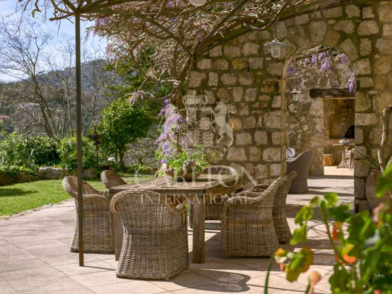 Maison Châteauneuf-Grasse - 5 chambres - 400m²