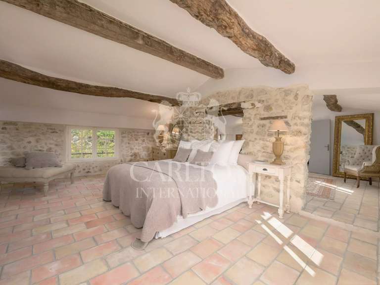 Maison Châteauneuf-Grasse - 5 chambres - 400m²