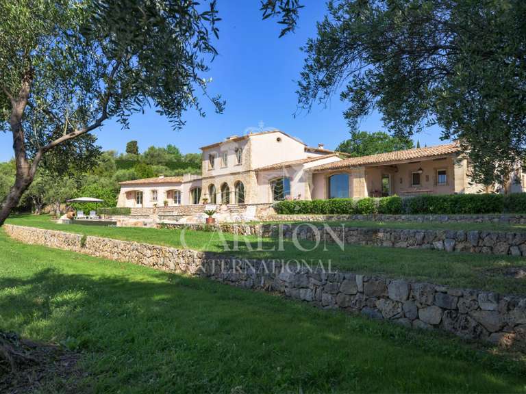 Maison Châteauneuf-Grasse - 6 chambres - 625m²