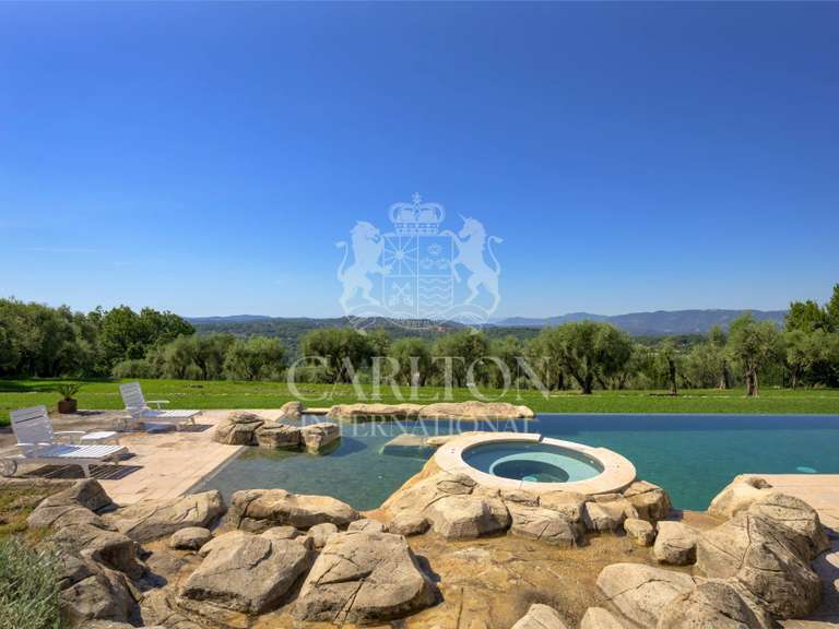Maison Châteauneuf-Grasse - 6 chambres - 625m²