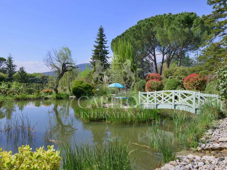 Maison Valbonne - 6 chambres - 339m²