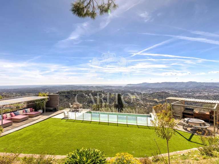 Maison Châteauneuf-Grasse - 5 chambres - 200m²