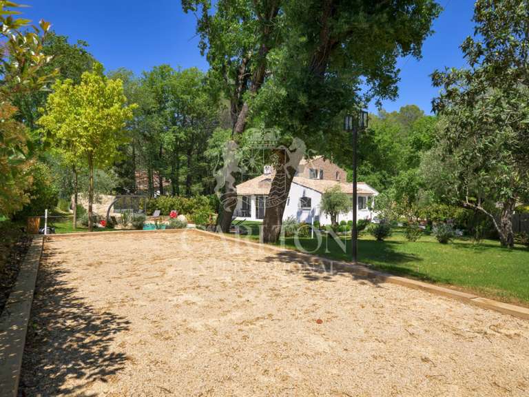 House Roquefort-les-Pins - 4 bedrooms - 210m²