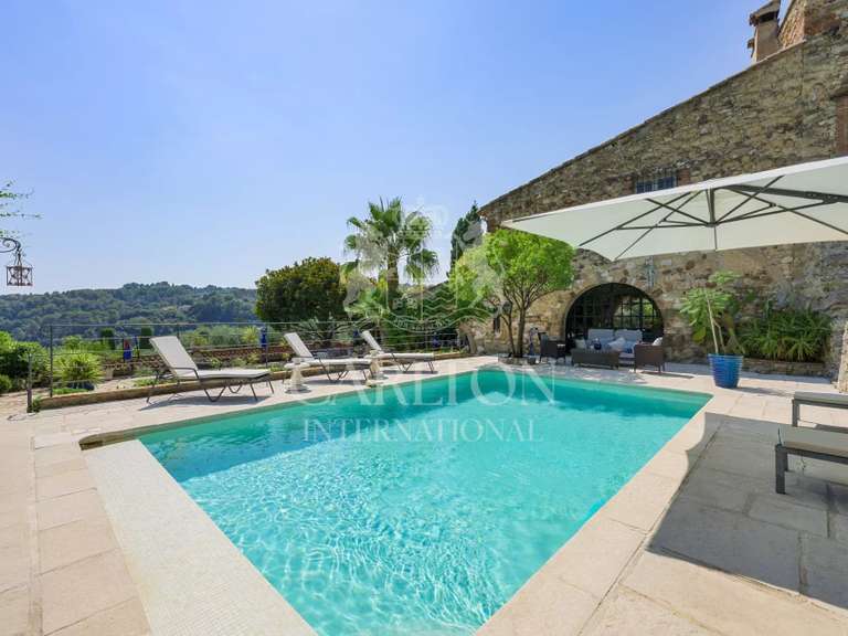 Maison Biot - 5 chambres - 386m²