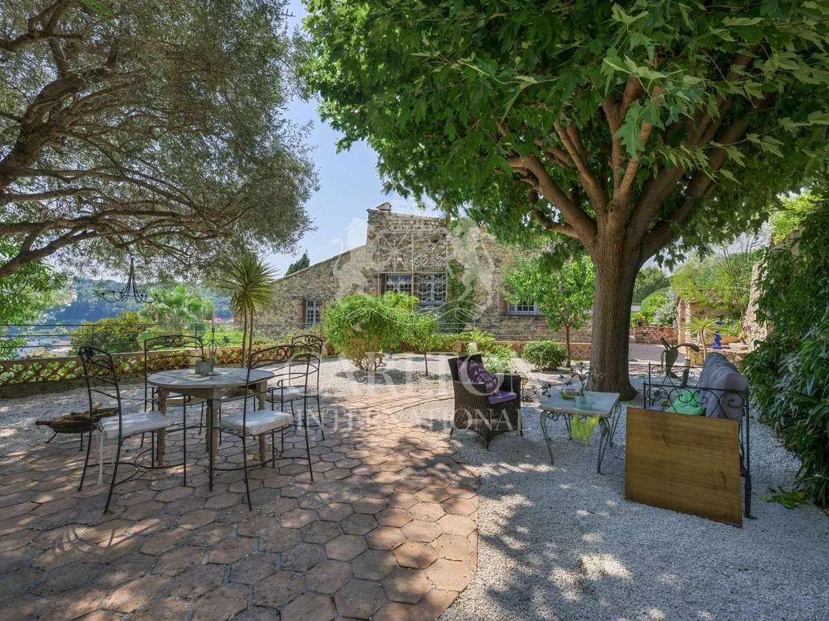 Maison Biot