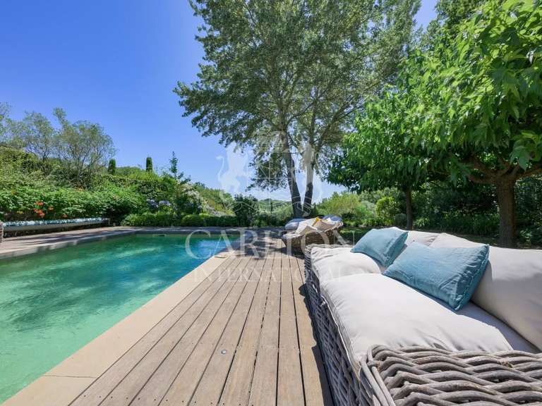 Maison Châteauneuf-Grasse - 4 chambres - 240m²