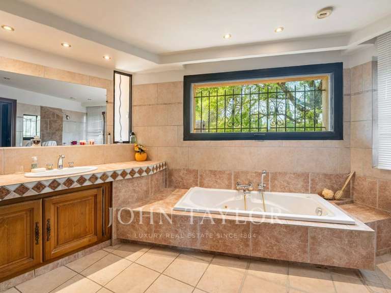 Maison Mougins - 6 chambres - 300m²