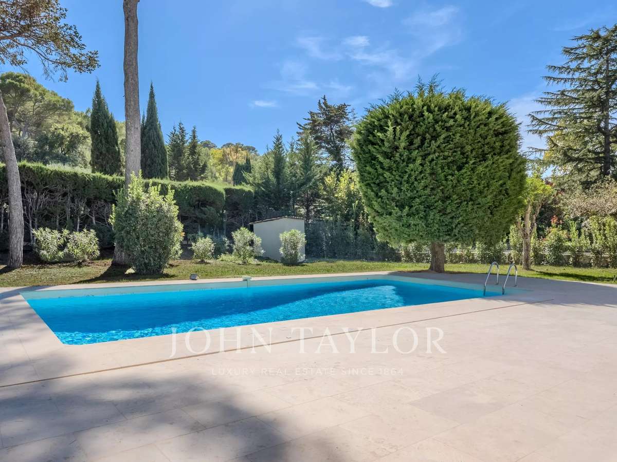 House Mougins