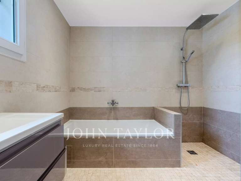 Maison Mougins - 4 chambres - 205m²
