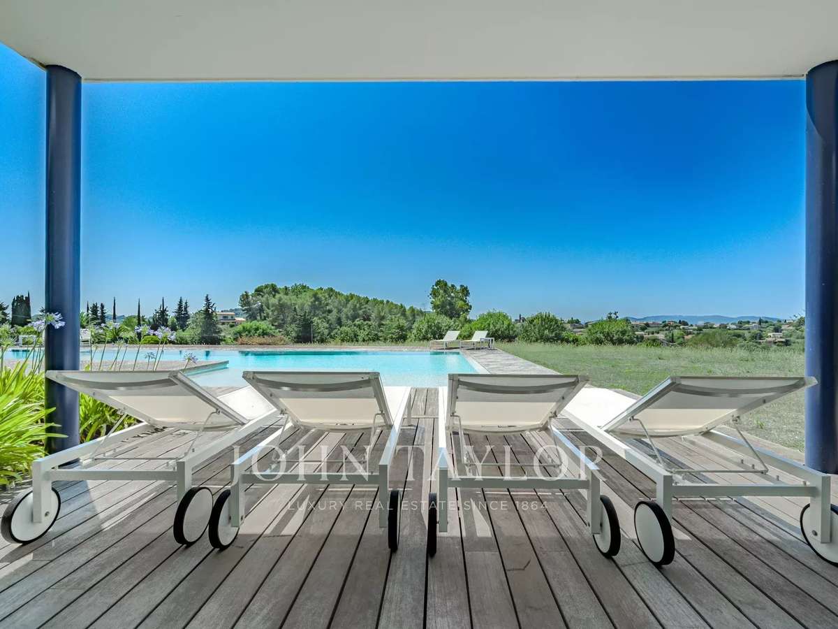 Maison Valbonne