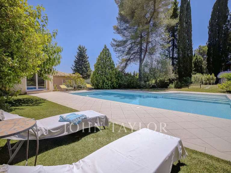 Maison Valbonne - 4 chambres - 166m²