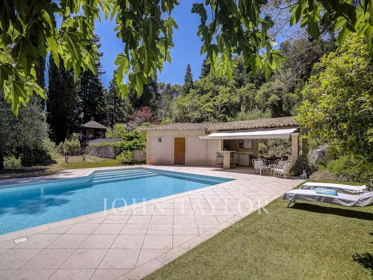 Maison Valbonne