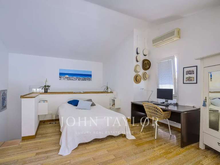 Maison Valbonne - 4 chambres - 166m²
