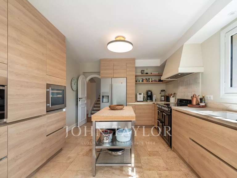 Maison Mougins - 5 chambres - 263m²