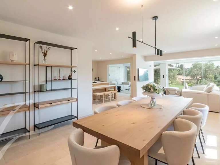 Maison Valbonne - 4 chambres - 176m²