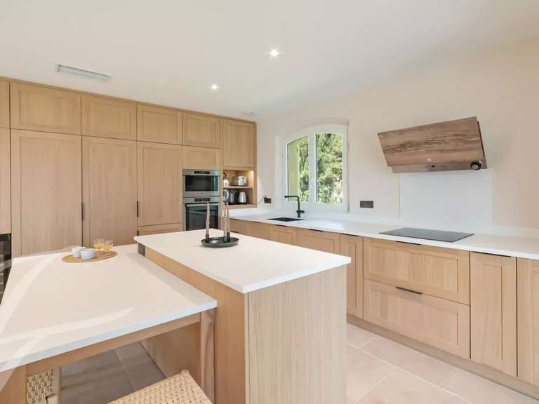 Maison Valbonne - 4 chambres - 176m²