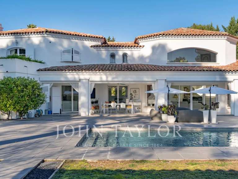 Maison Mougins - 4 chambres - 250m²