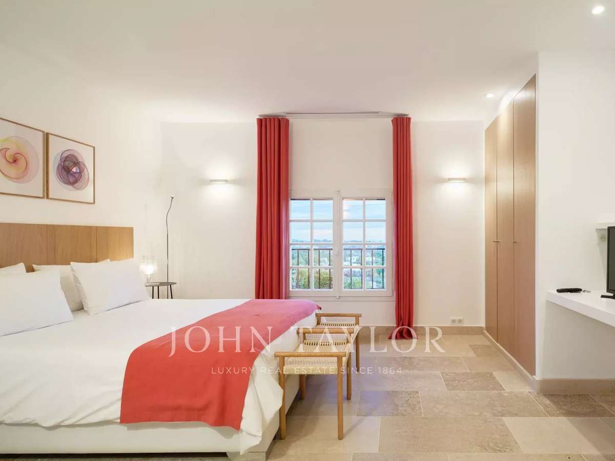 Maison Mougins