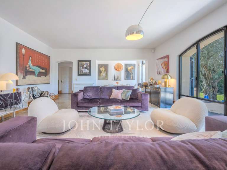 Maison Mougins - 5 chambres - 241m²