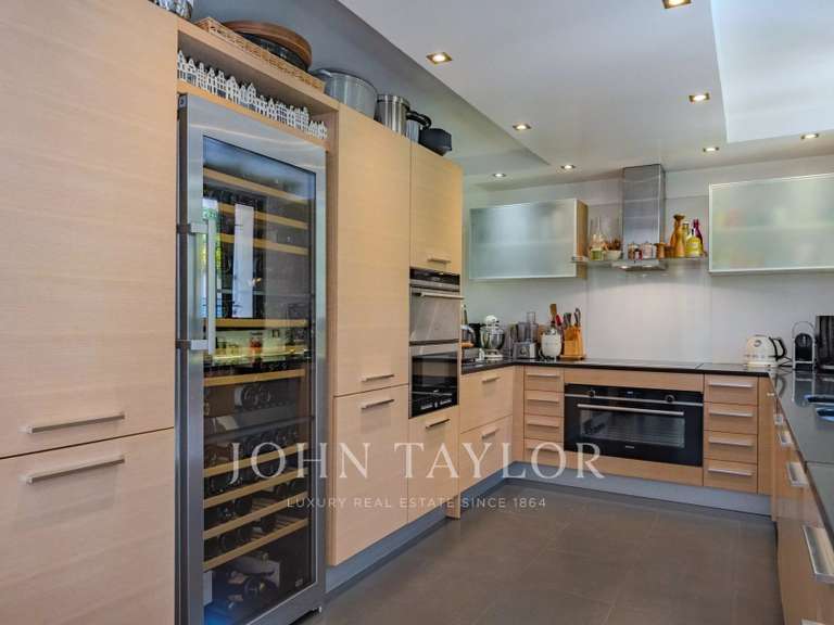 Maison Mougins - 5 chambres - 241m²