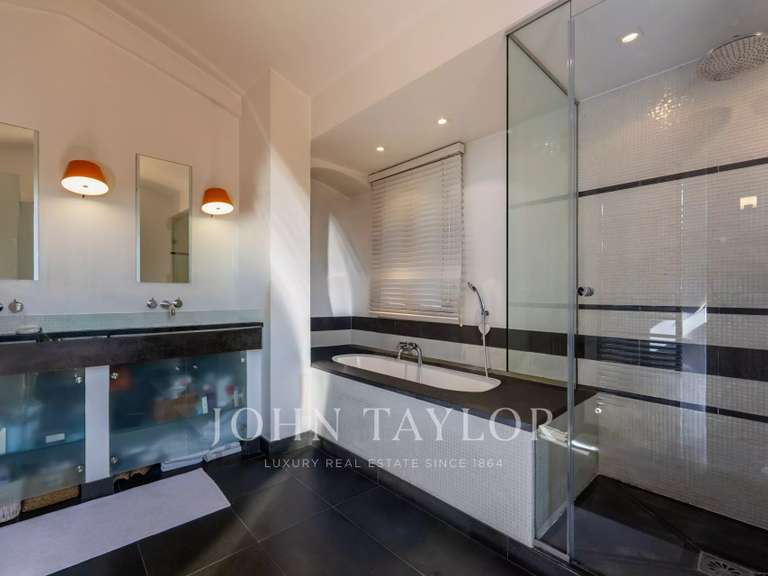 Maison Mougins - 5 chambres - 241m²