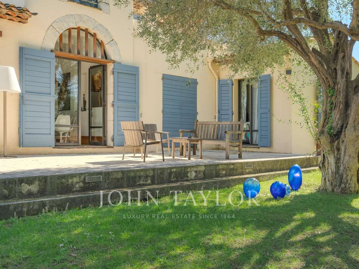 Maison Mougins