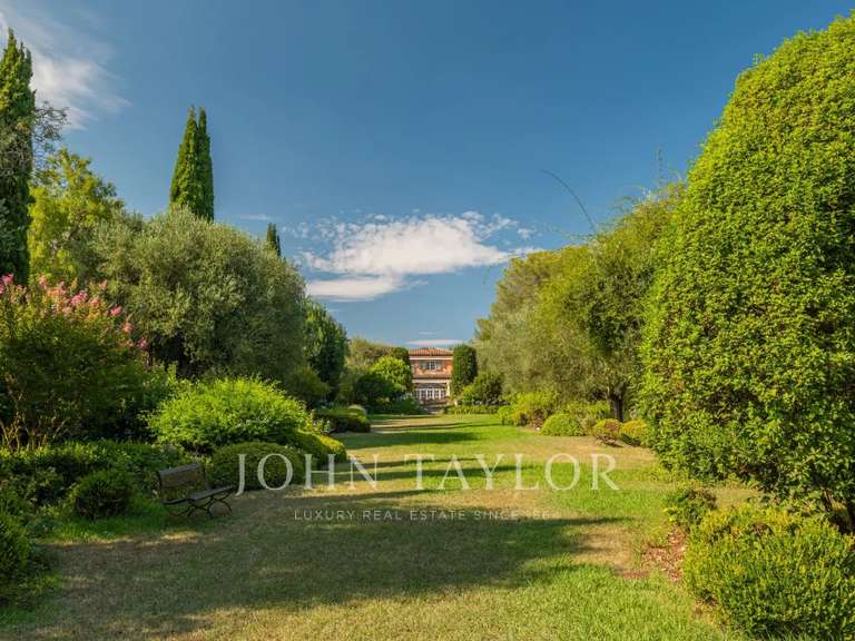 Maison Mougins - 11 chambres - 801m²