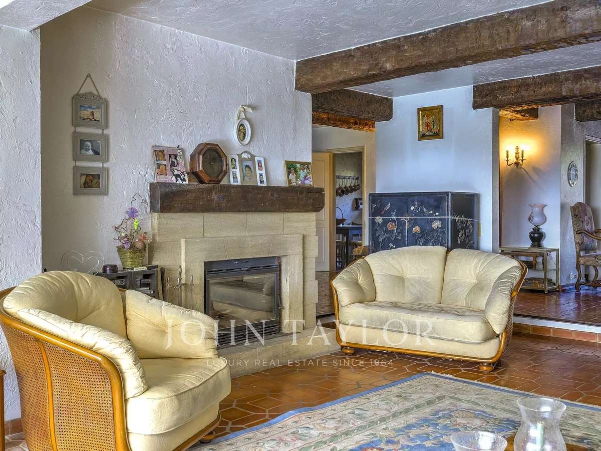 House Mougins