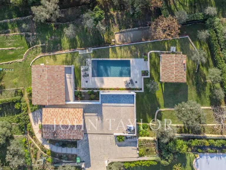 Maison Le Rouret - 4 chambres - 195m²