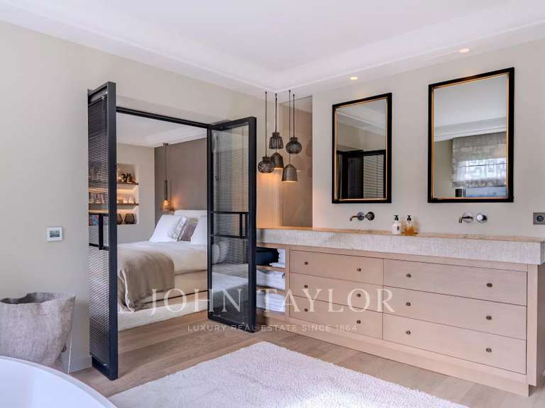Maison Grasse - 5 chambres - 405m²