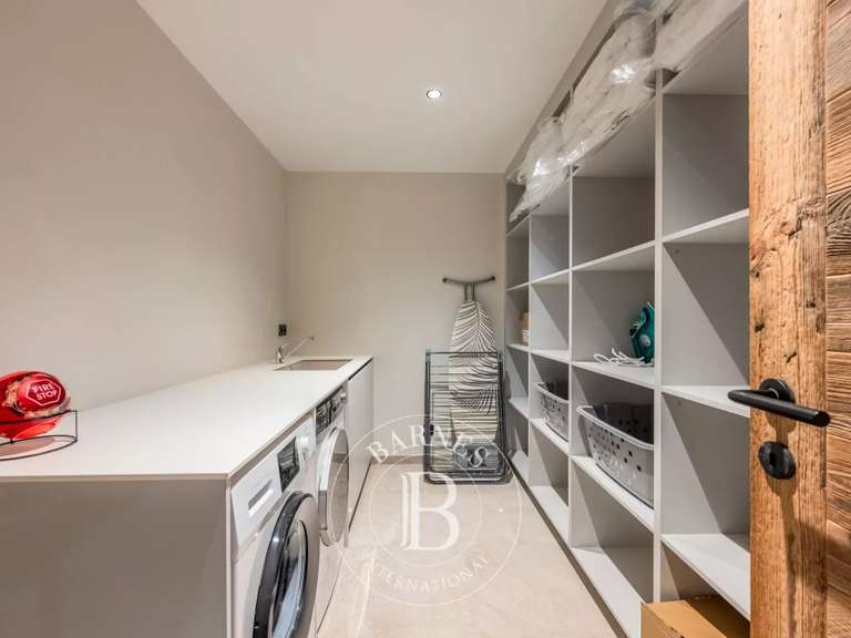 Maison Les Gets - 5 chambres - 348m²