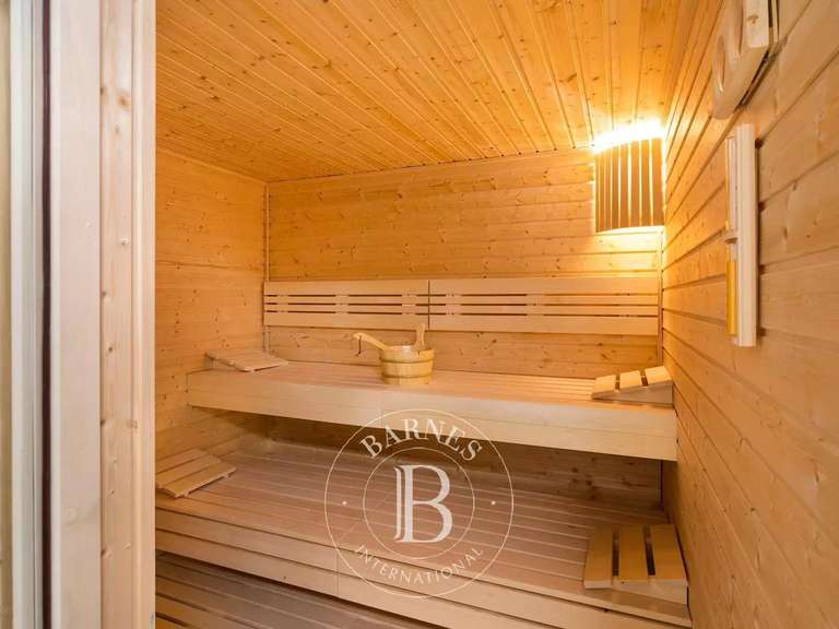 Maison Abondance - 6 chambres - 239m²