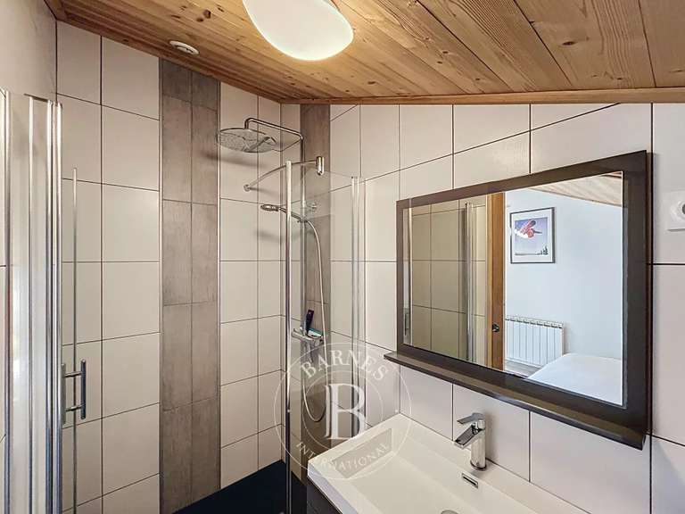 Maison Saint-Jean-d'Aulps - 5 chambres - 193m²