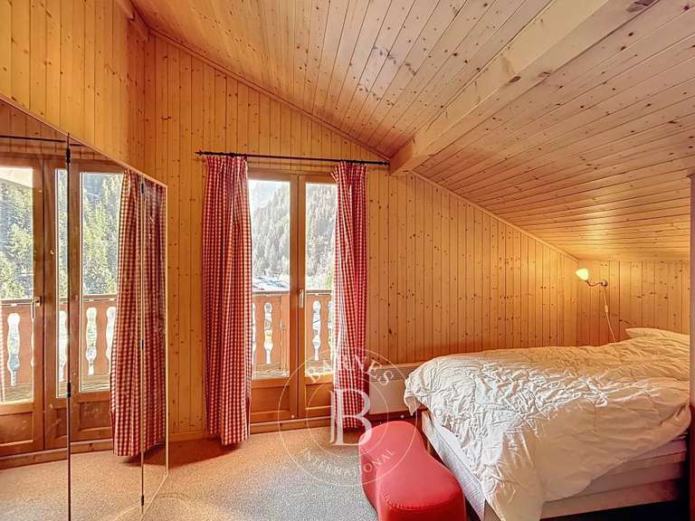 Maison Châtel - 6 chambres - 143m²