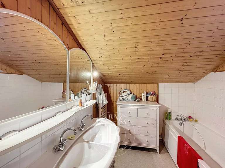 Maison Châtel - 6 chambres - 143m²
