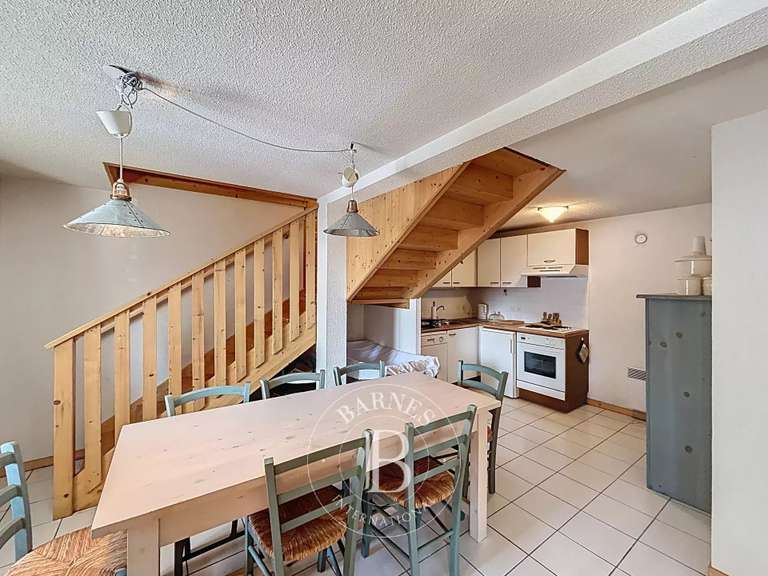 Maison Châtel - 6 chambres - 143m²