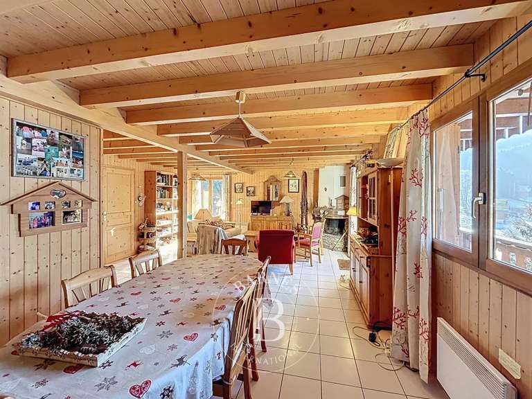 Maison Châtel - 6 chambres - 143m²