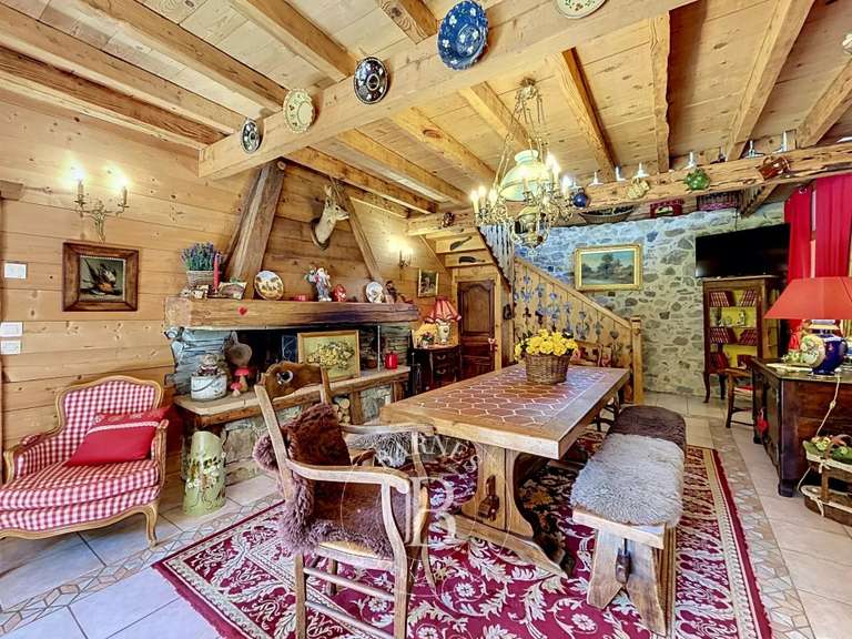 Maison Seytroux - 4 chambres - 145m²
