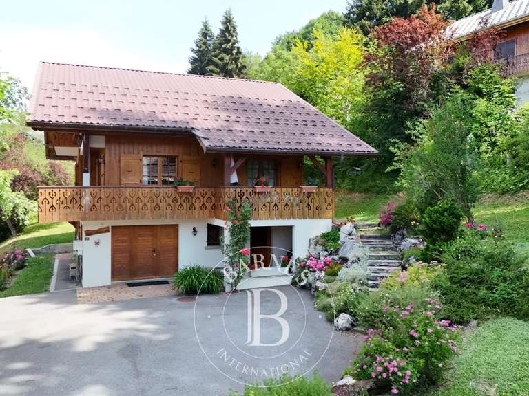 House Les Gets - 6 bedrooms - 188m²